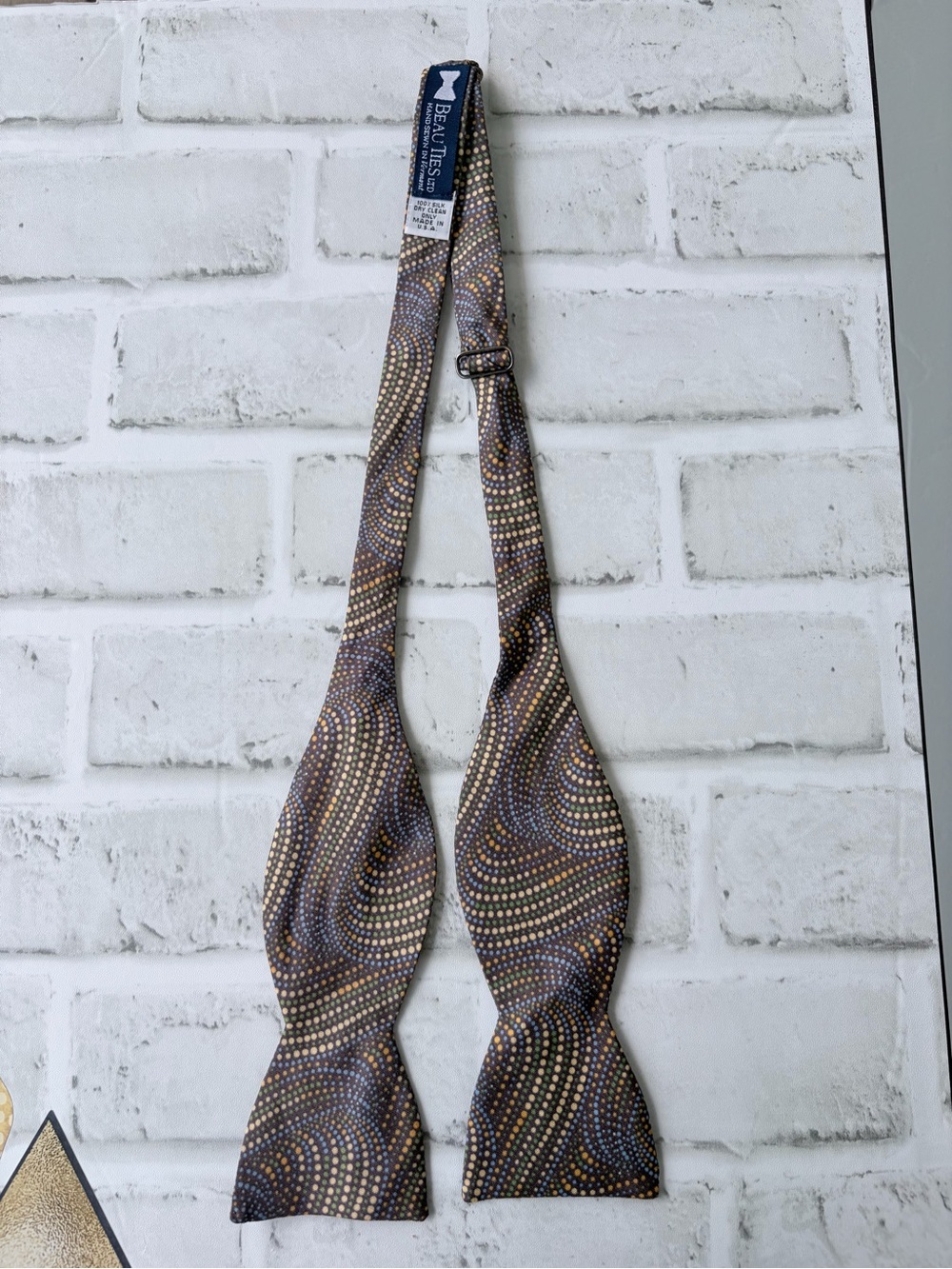 BeauTies Adjustable Self-Tie Bow Tie in Brown Dot Wave,Silk, Made in the USA